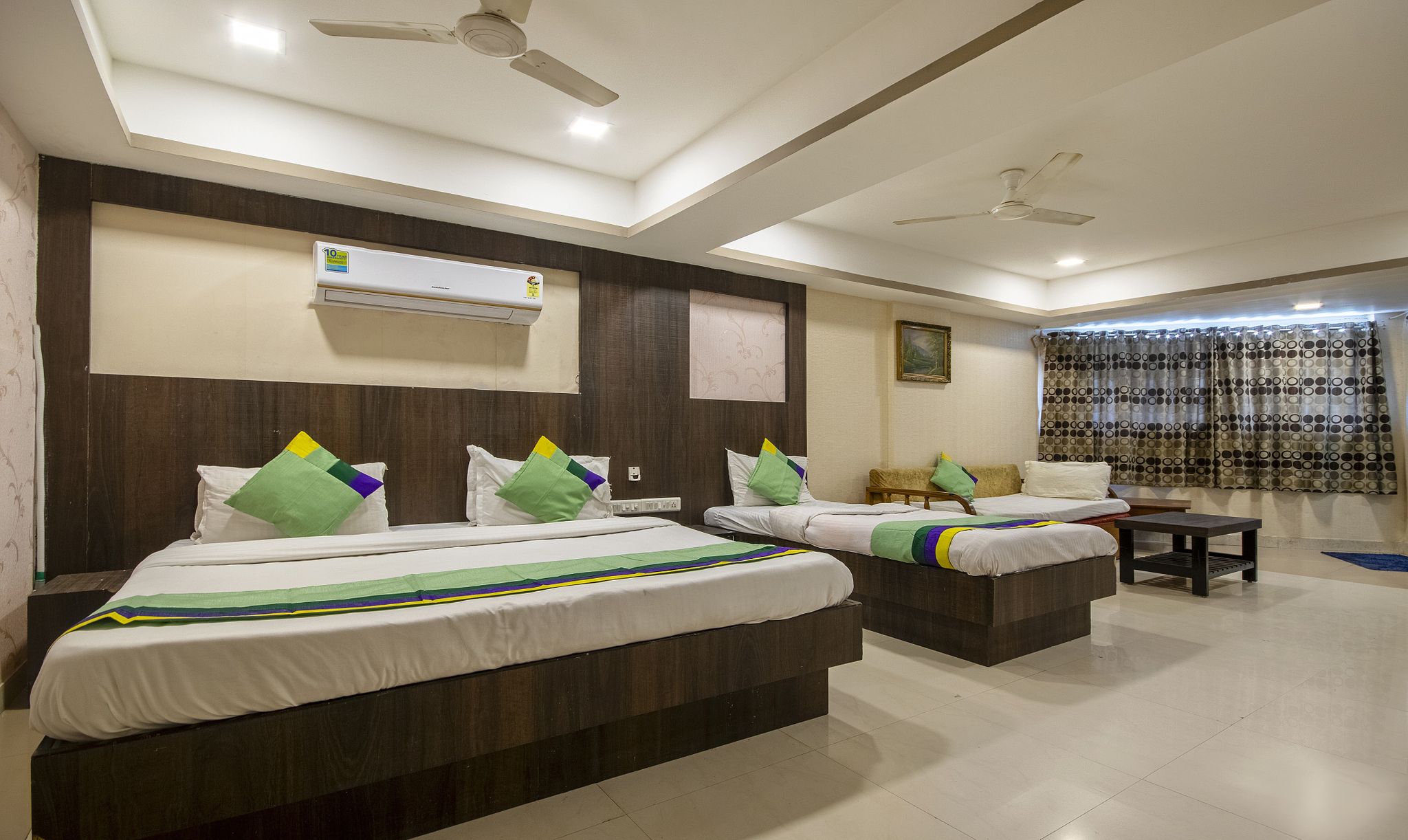 Premium Room