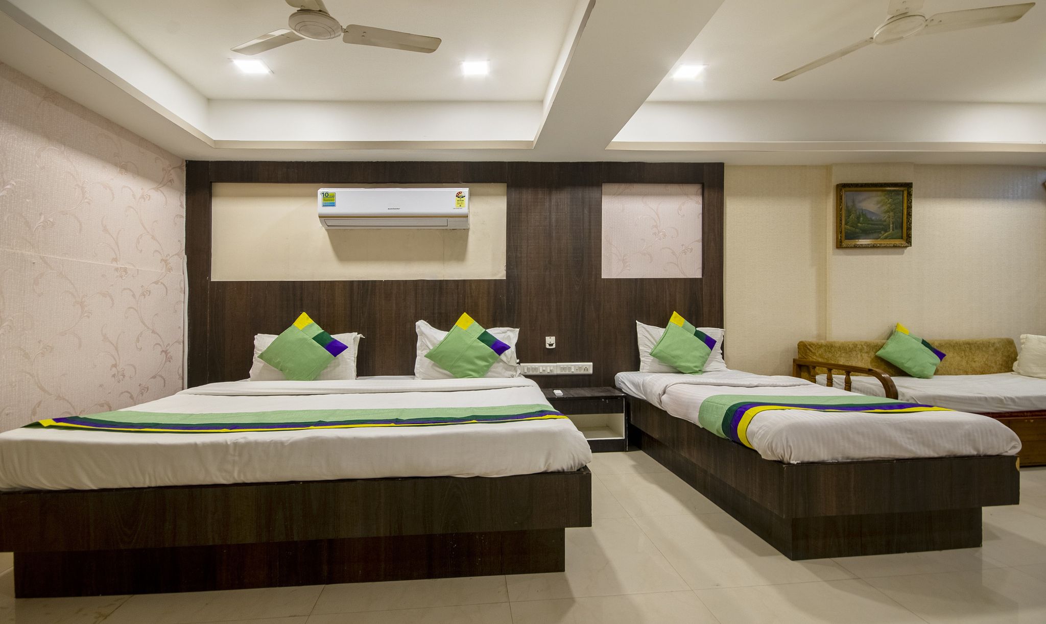 Premium Room