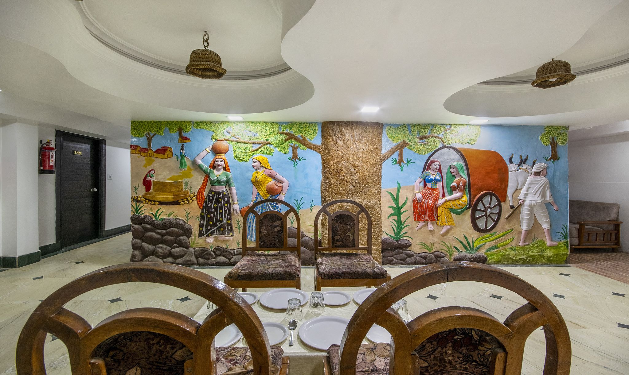 Food & Dining