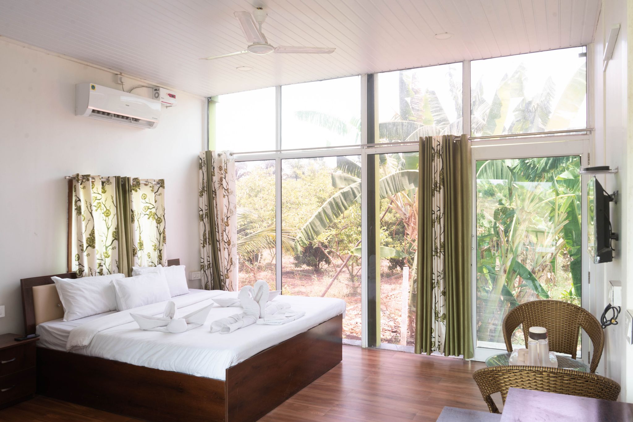 The Riverine Stay by Rajgauri Farm Executive Cottage