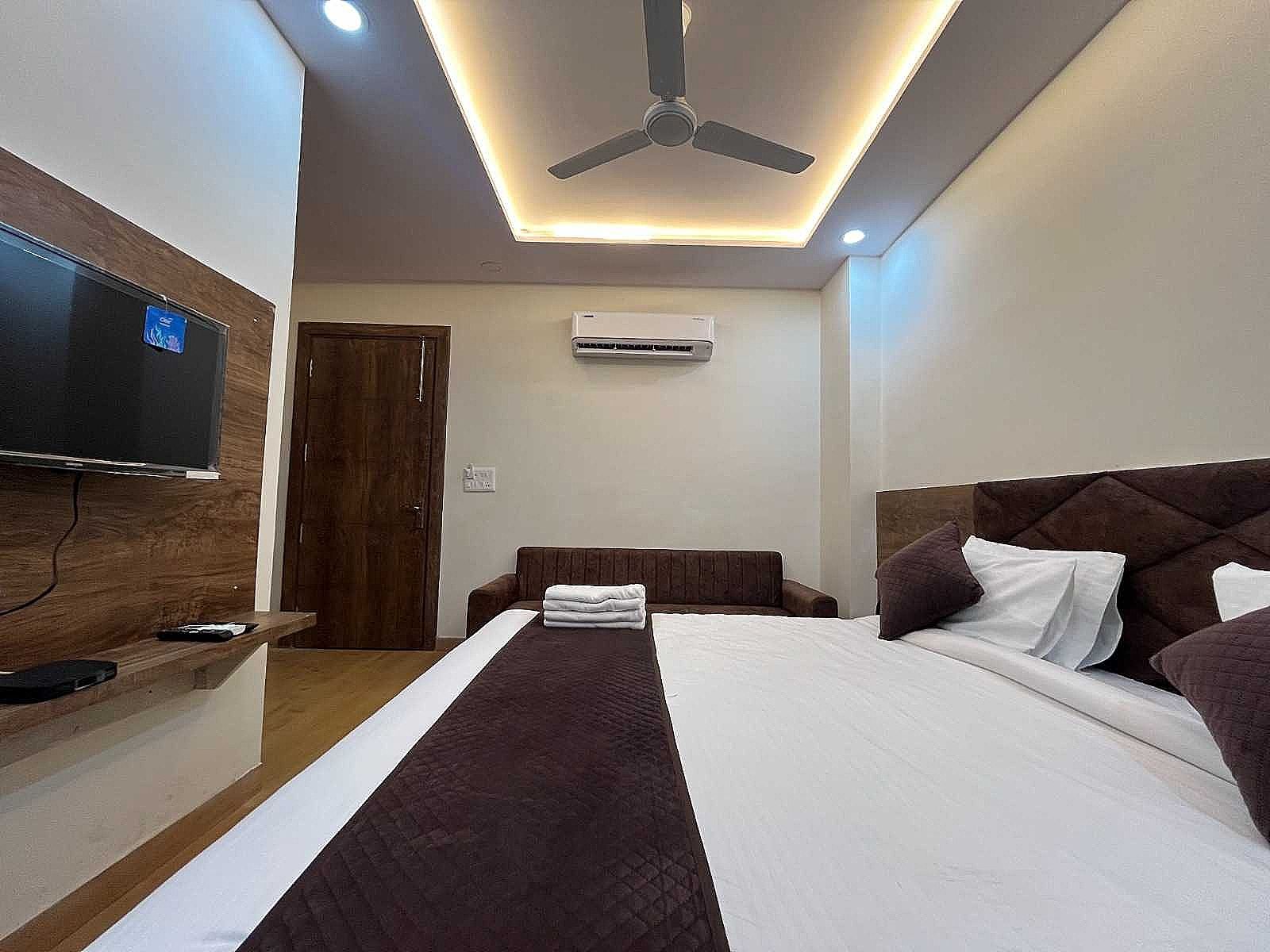 Townhouse Taj Mahal East Gate Formerly Royal Empire Classic 10