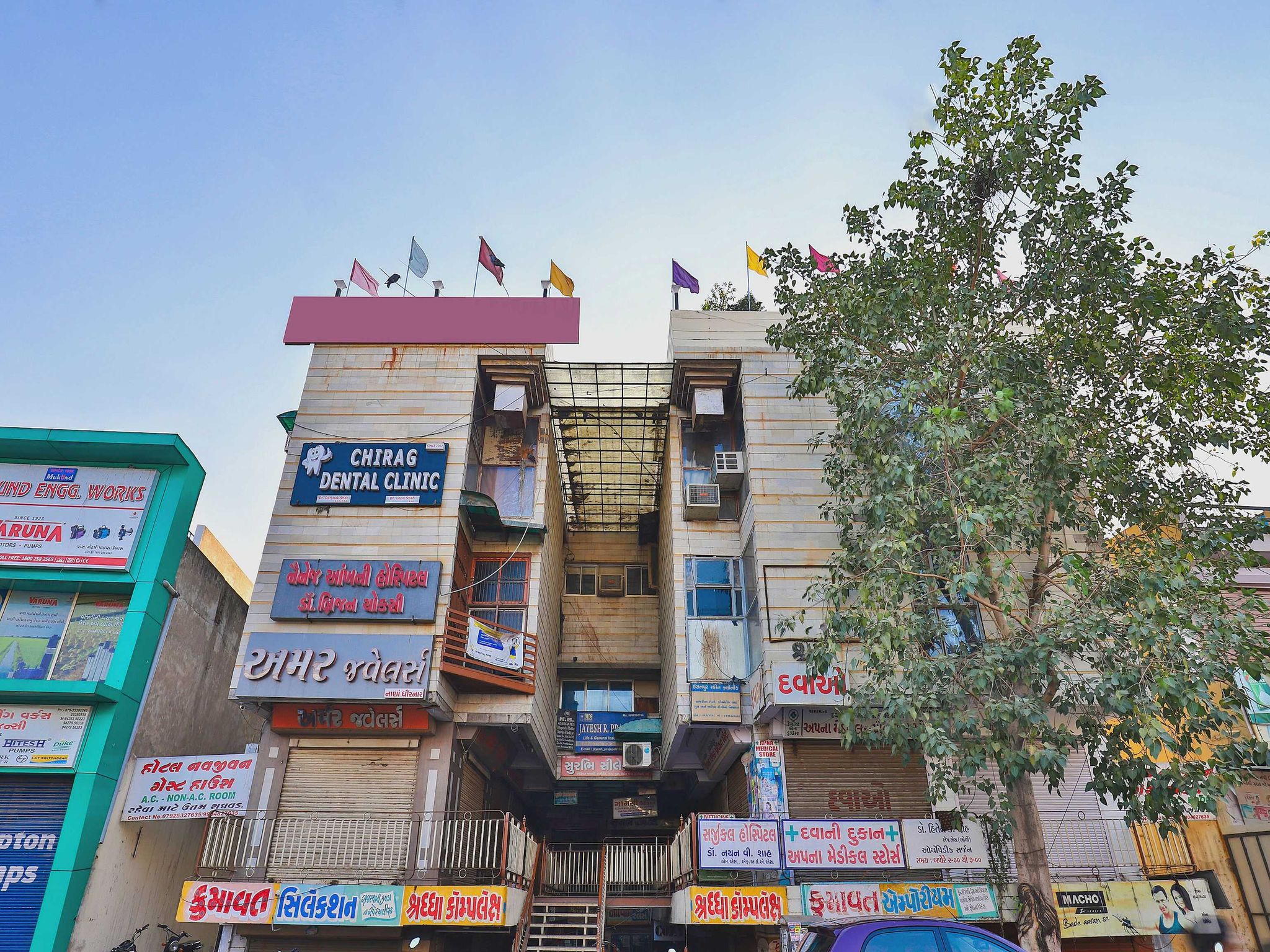Hotel O Navjivan