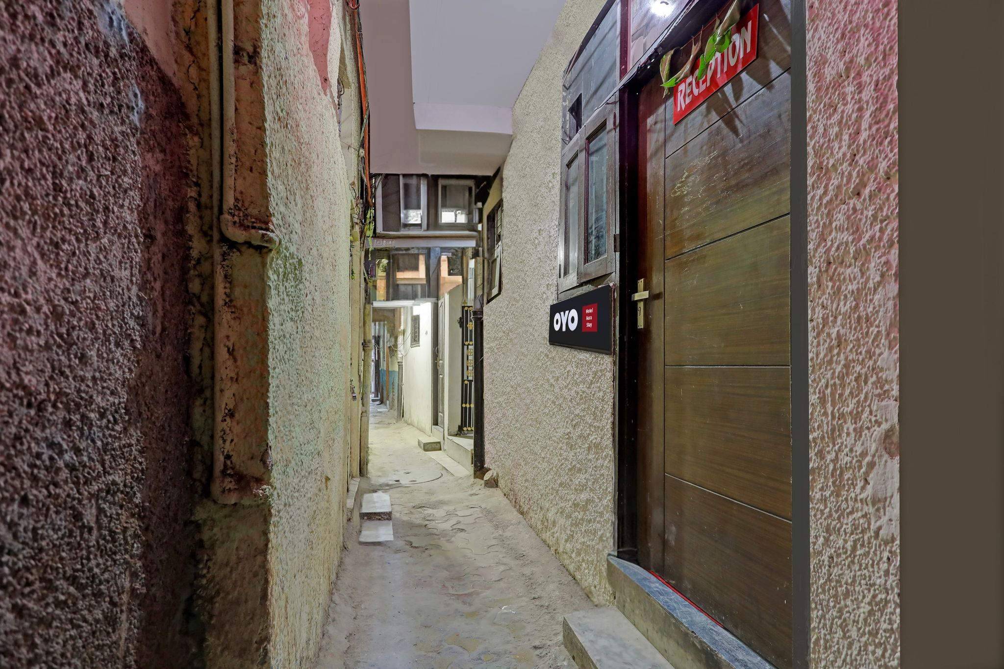 Side Image 2