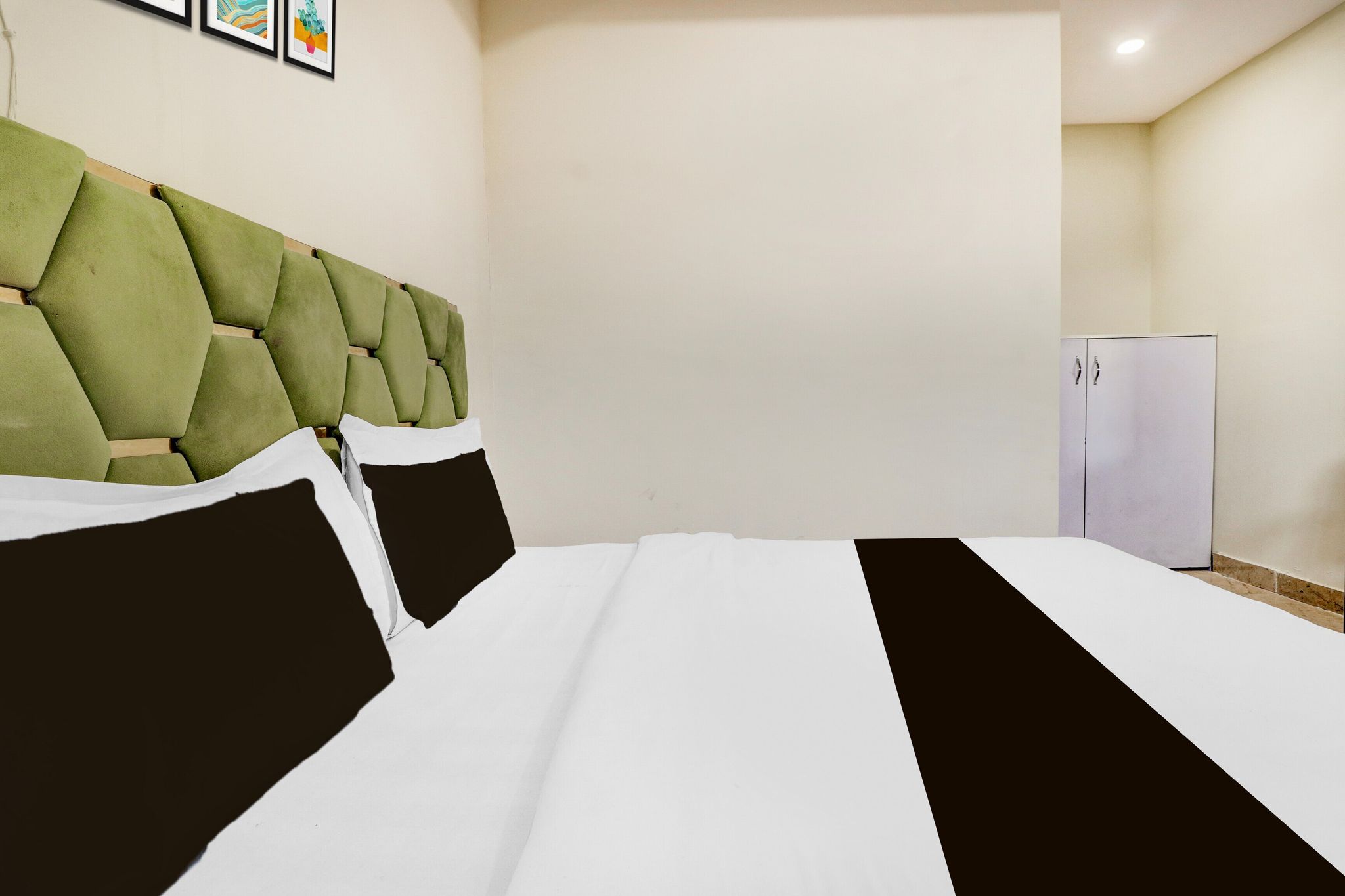 Hotel O Mayur Guest House Classic 18