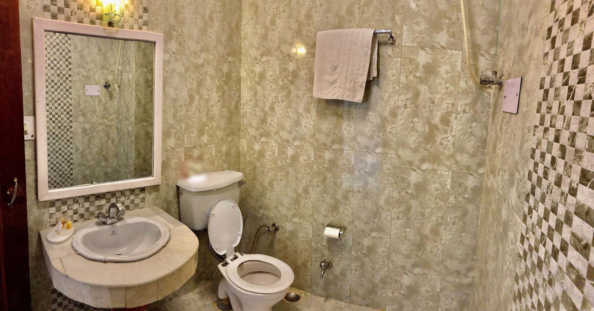 Hotel Vintage, Manali | Near Mall Road Super Deluxe Room 5