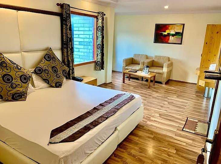 Hotel Vintage, Manali | Near Mall Road Super Deluxe Room 3