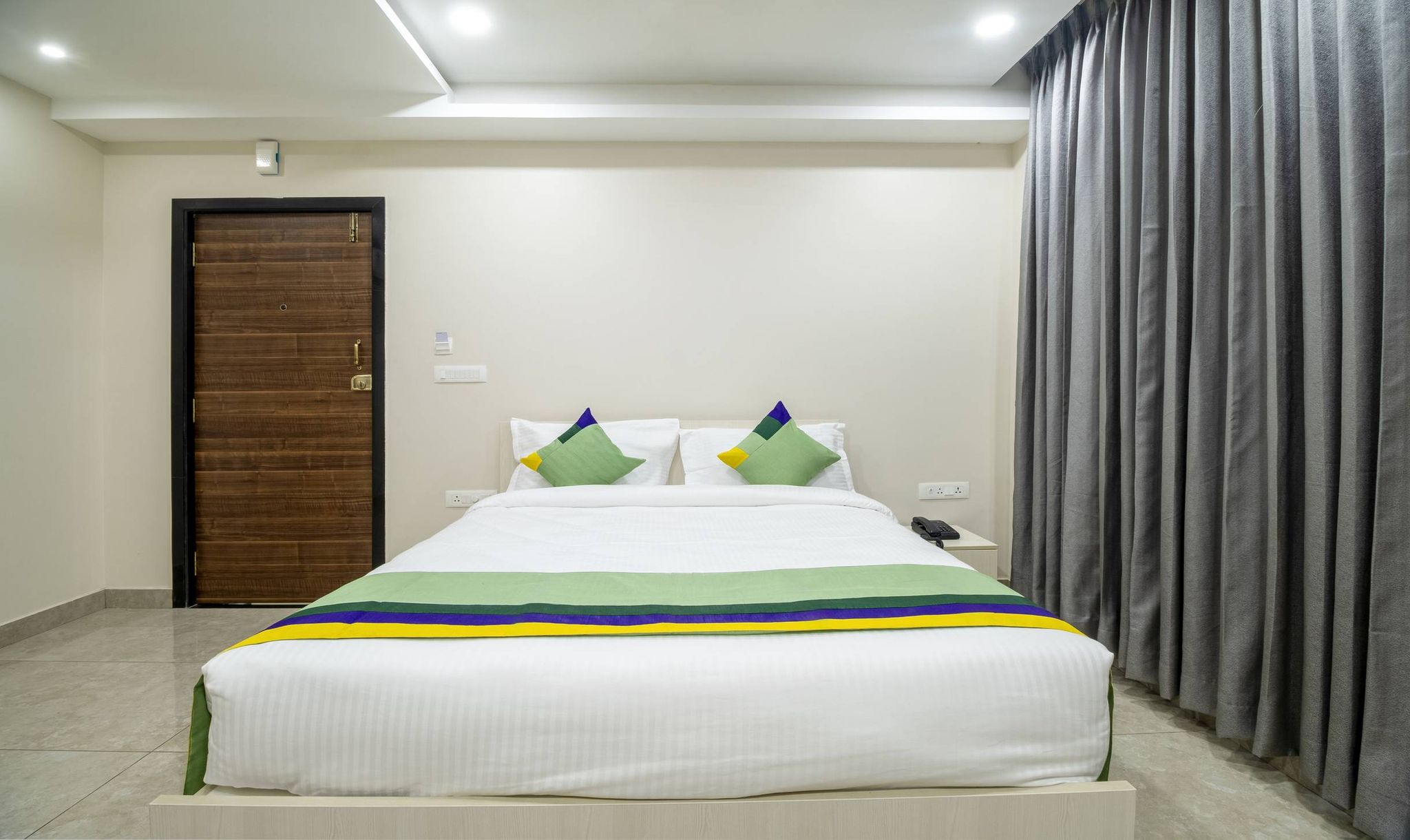 Treebo Sea Heights Deluxe Room 3