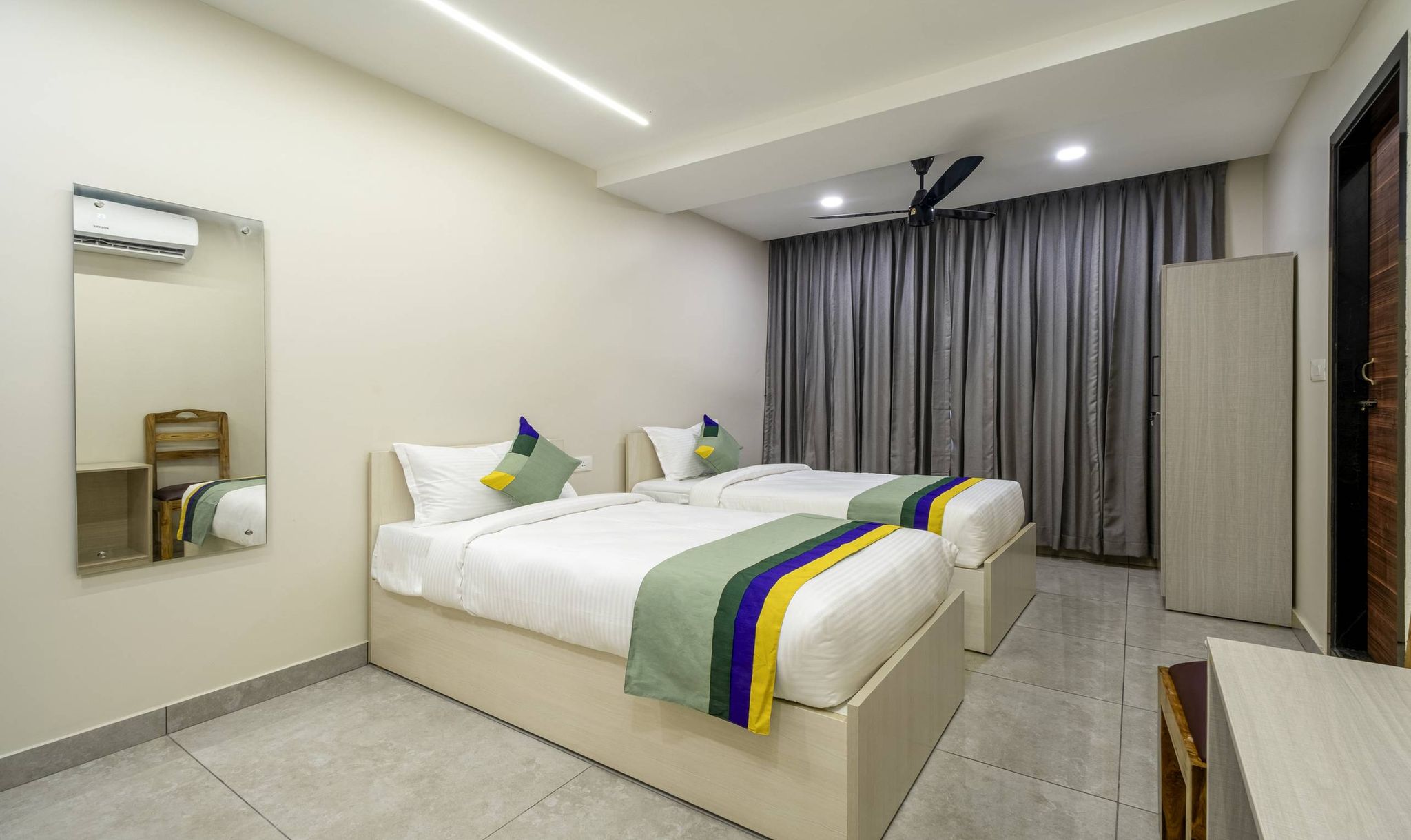 Treebo Sea Heights Deluxe Room 9