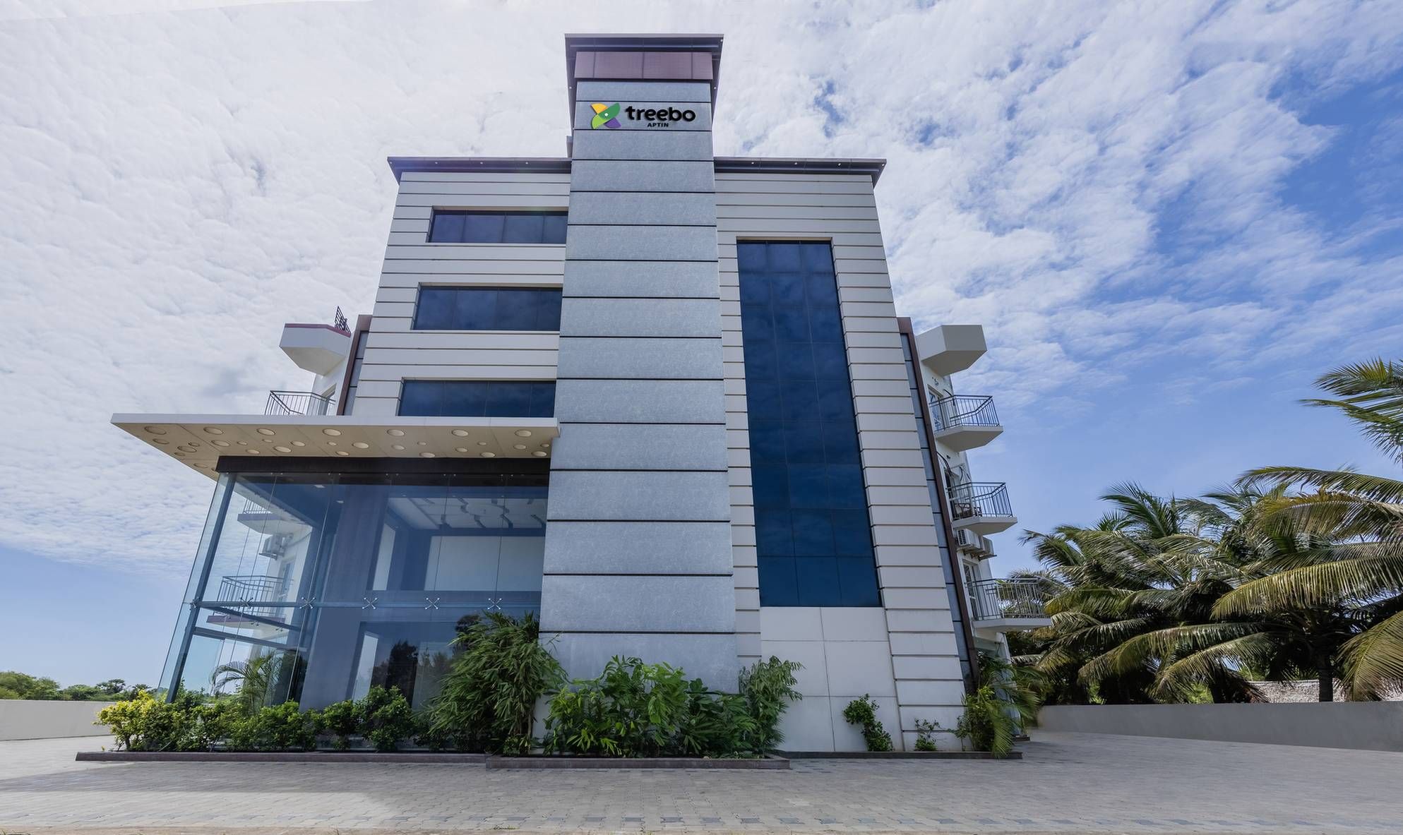 Treebo Aptin, 5 Mins From Velankanni Railway Station