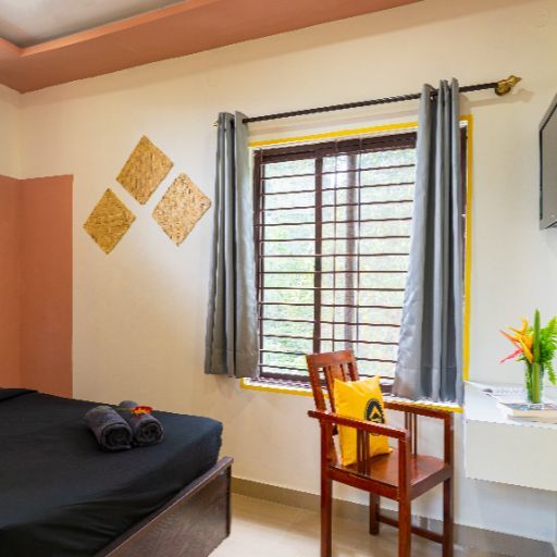 The Hosteller Chikmagalur Deluxe Double Room 4