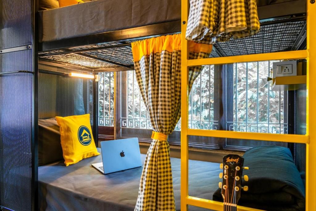 Bed in 6 Bed Mixed Dormitory