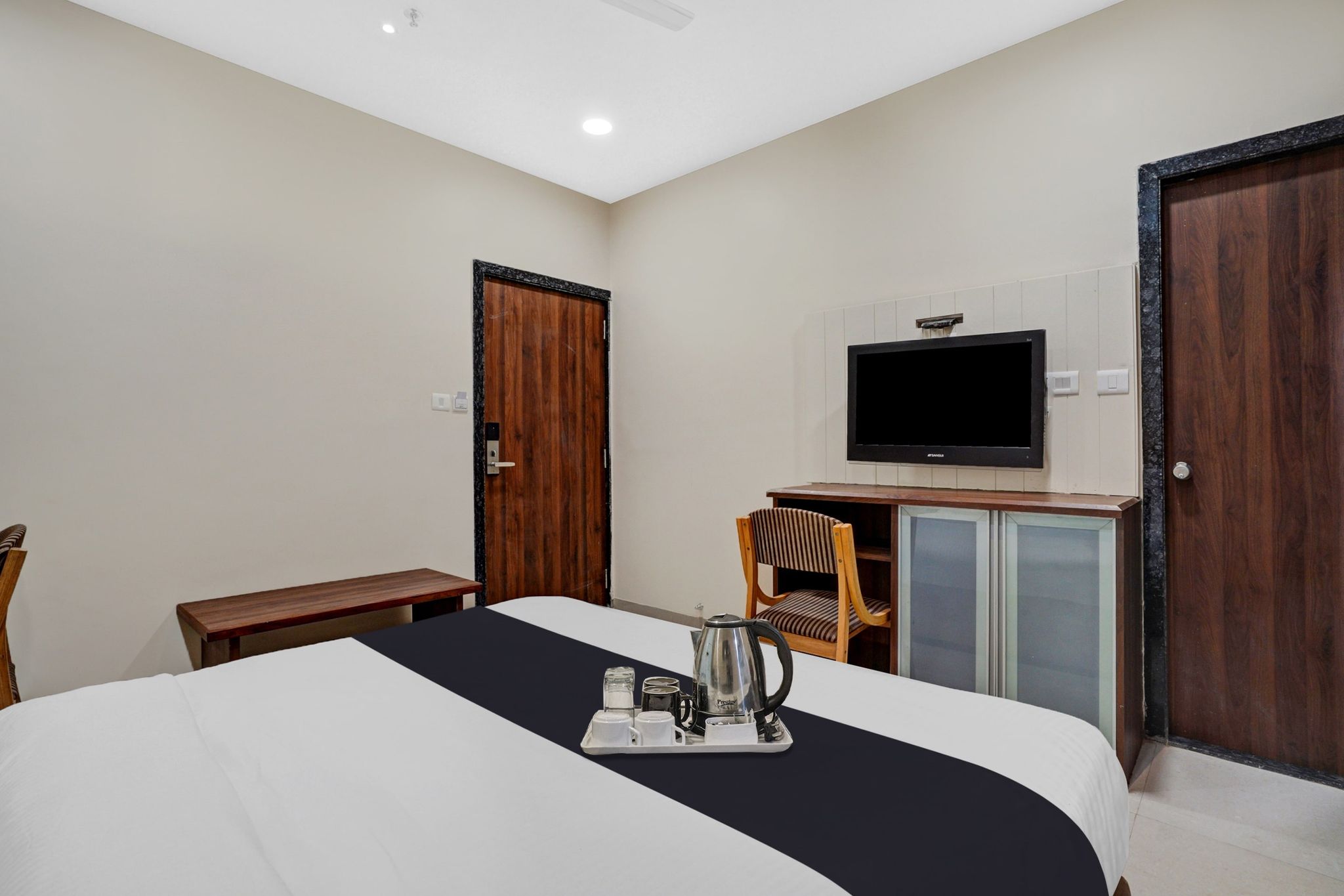 Super Townhouse Oak Hotel Raajpath Classic 10