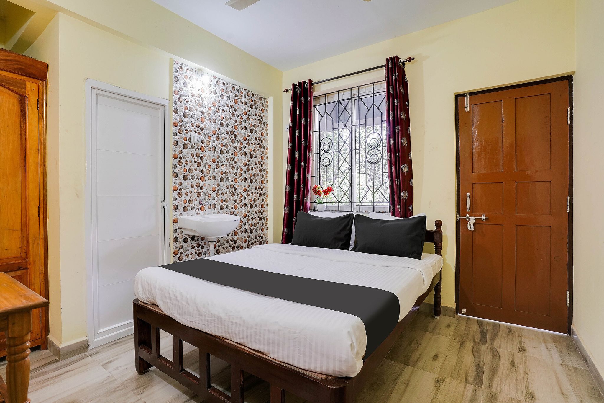 Hotel O by OYO Casa De Elevterio Classic 4