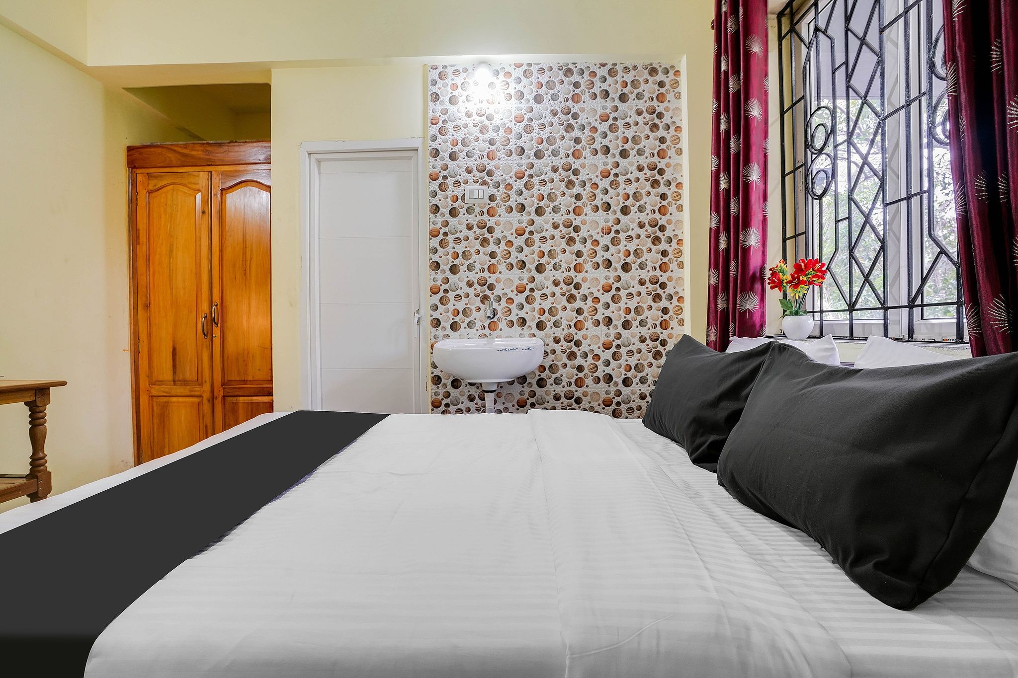 Hotel O by OYO Casa De Elevterio Classic 26