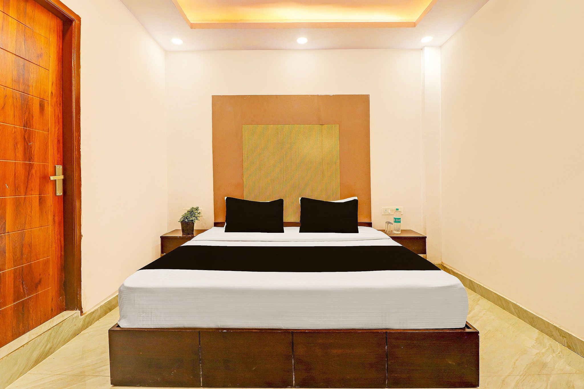 Hotel O HavenHues Hospitality Classic 5