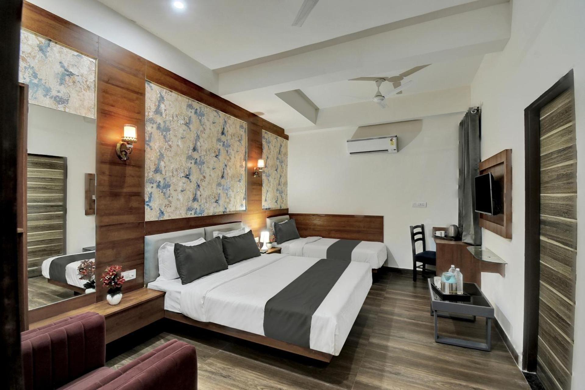 Super Deluxe Room