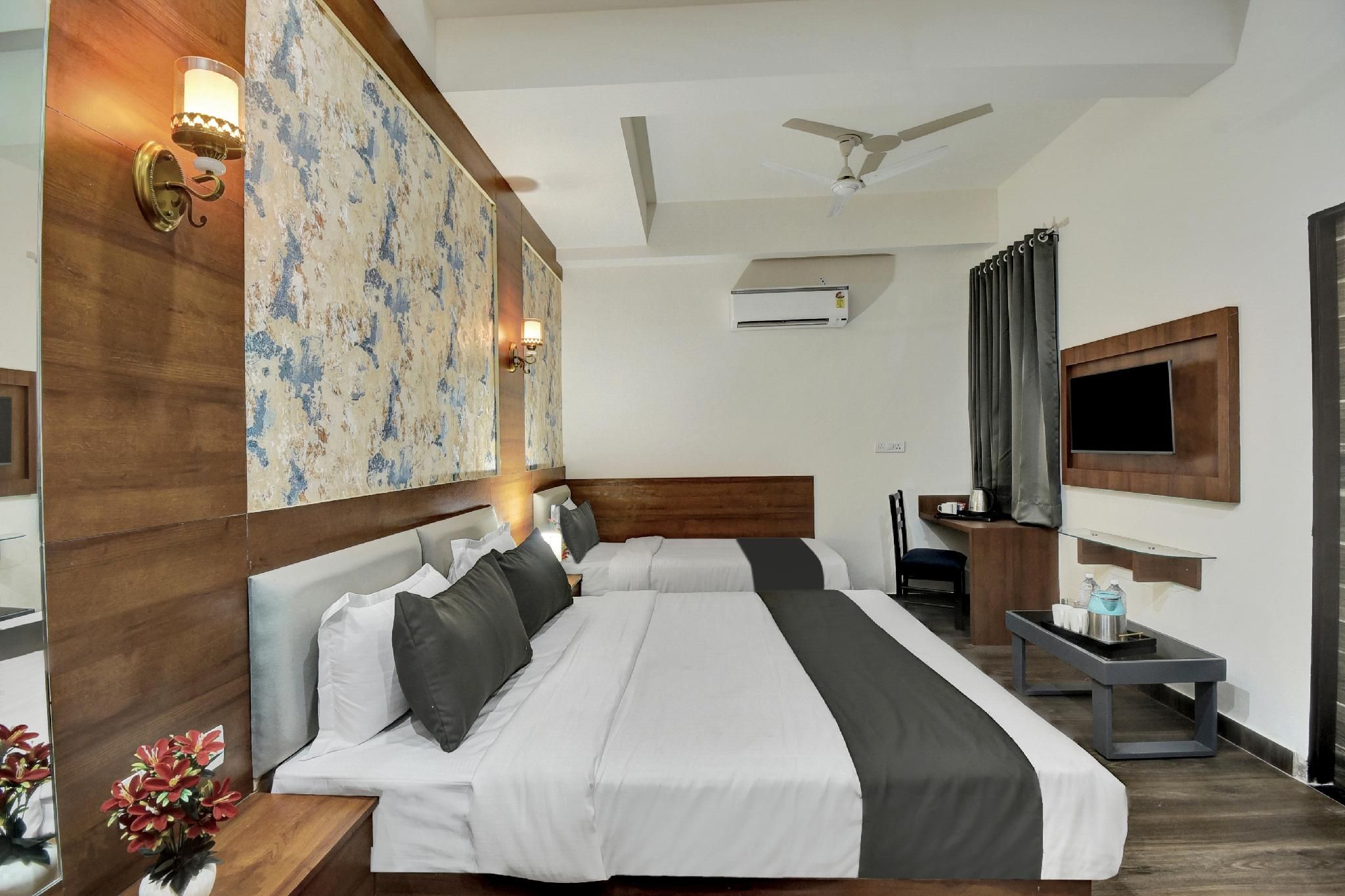 Super Deluxe Room