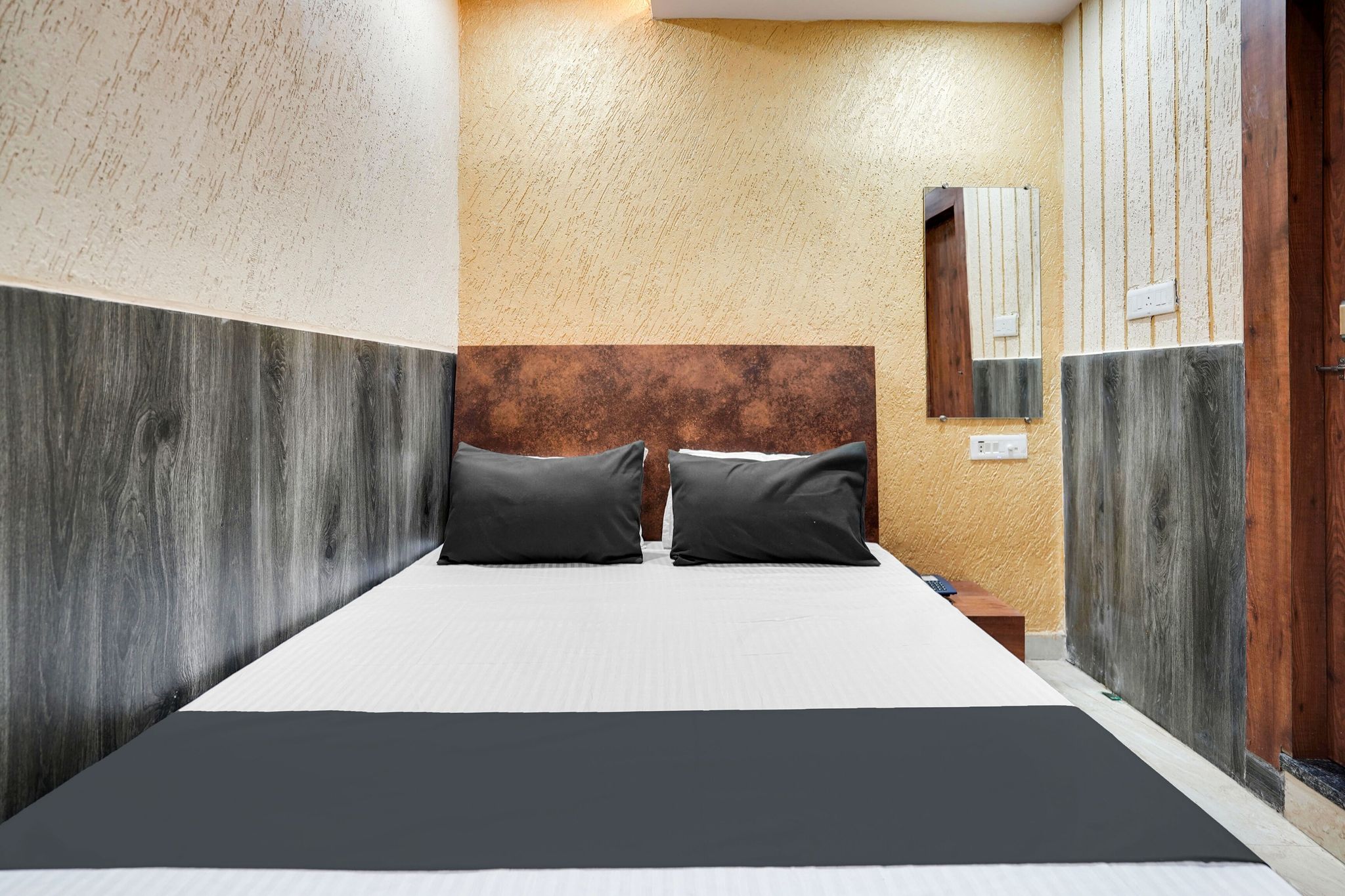 Super Hotel O Mall Road Gwalior Formerly Rama inn Classic 11