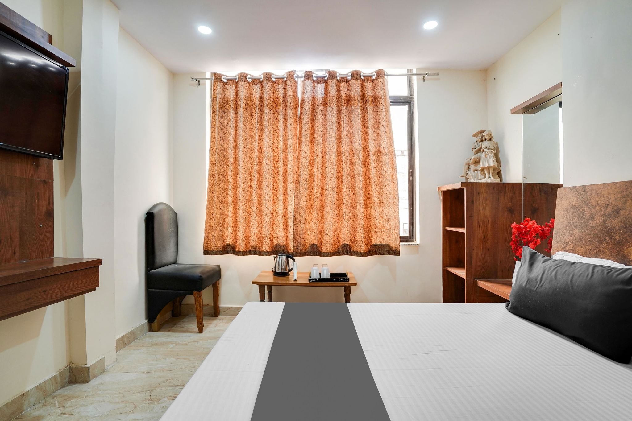 Super Hotel O Mall Road Gwalior Formerly Rama inn Classic 4