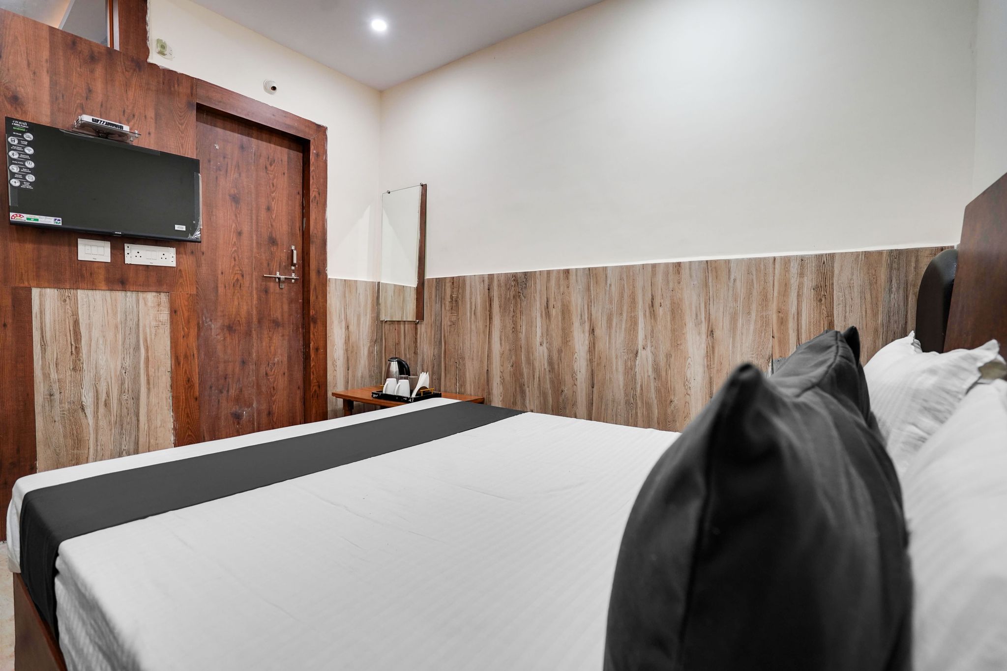 Super Hotel O Mall Road Gwalior Formerly Rama inn Classic 14