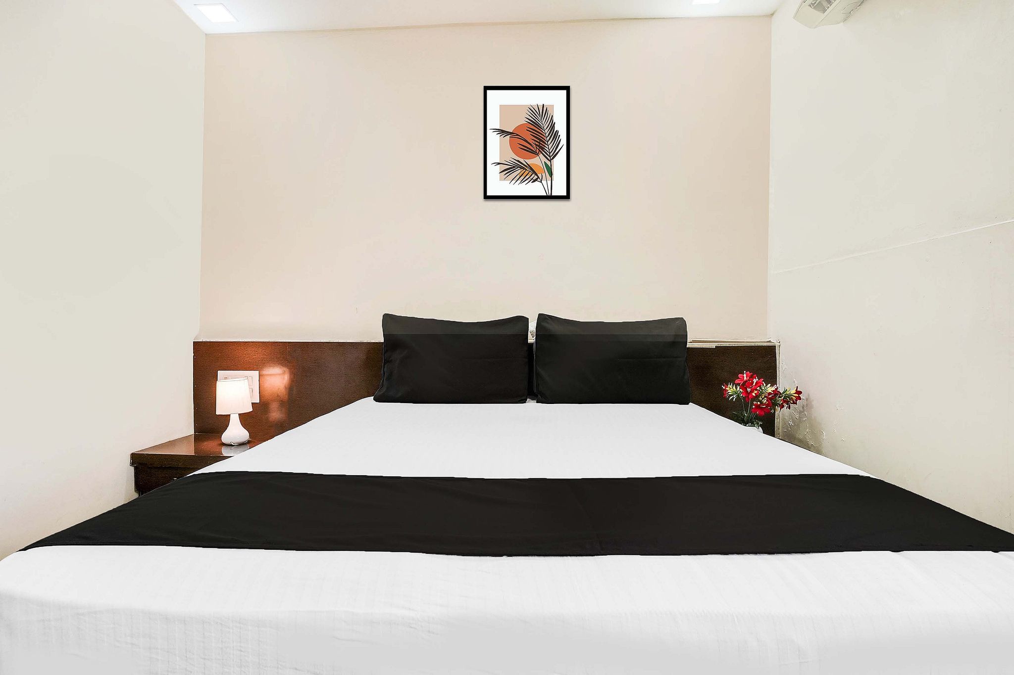 Collection O Odhav Circle Formerly Hotel New Balaji Classic 6