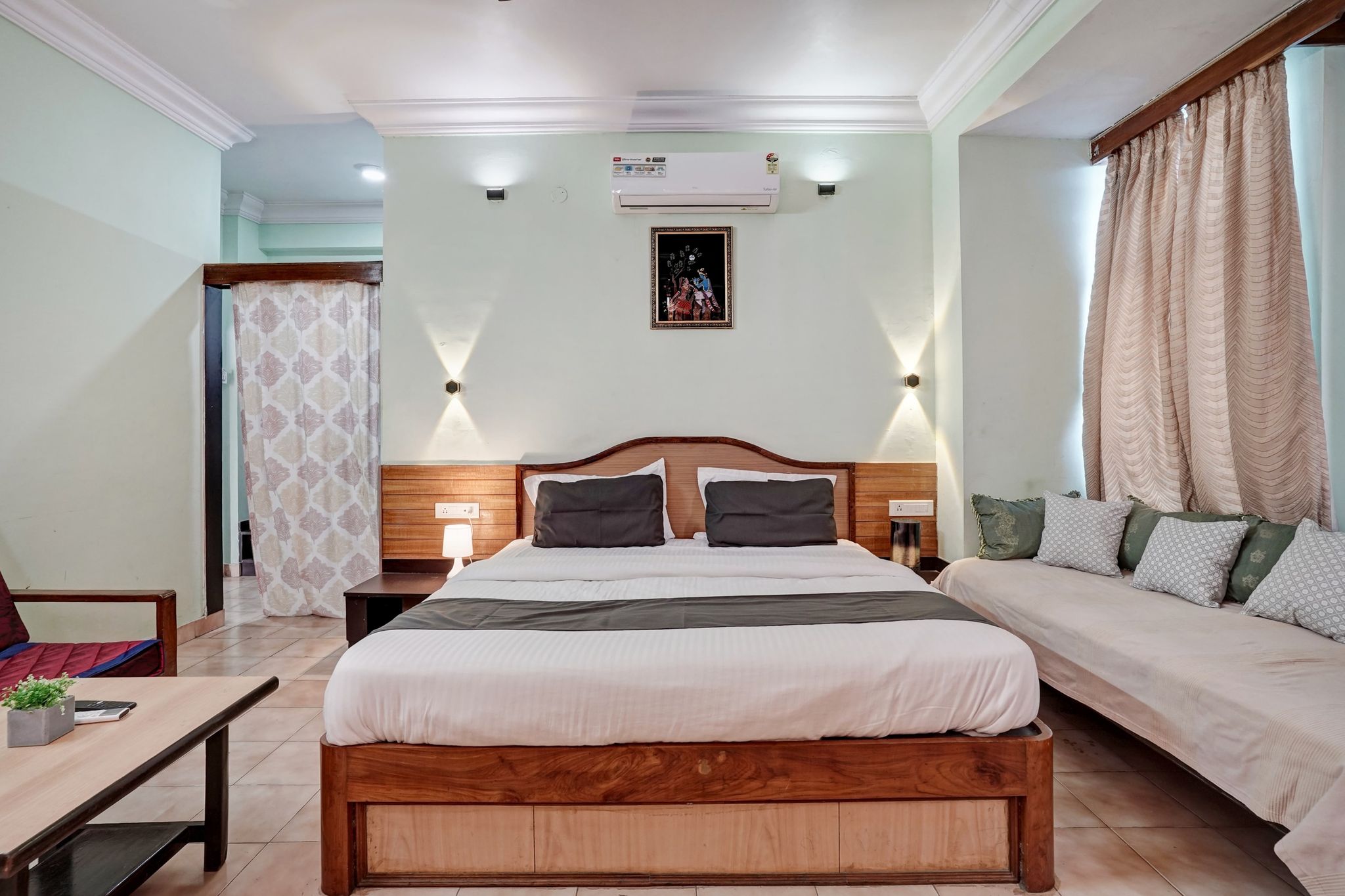 Hotel O Veda Comforts Classic 11