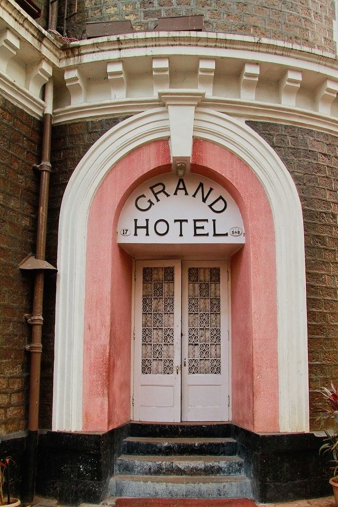 undefined Grand Hotel 9
