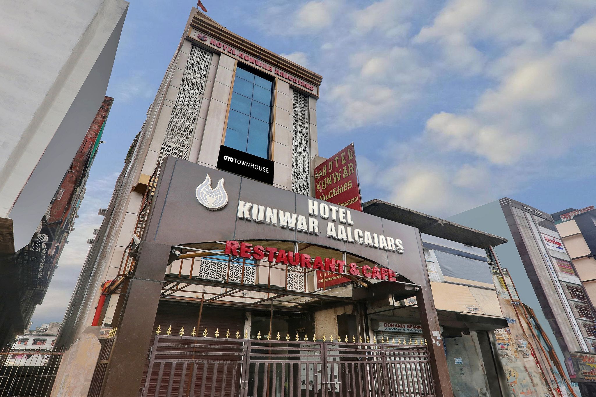 Super Townhouse Kankarbagh Formerly Kunwar Alcajars