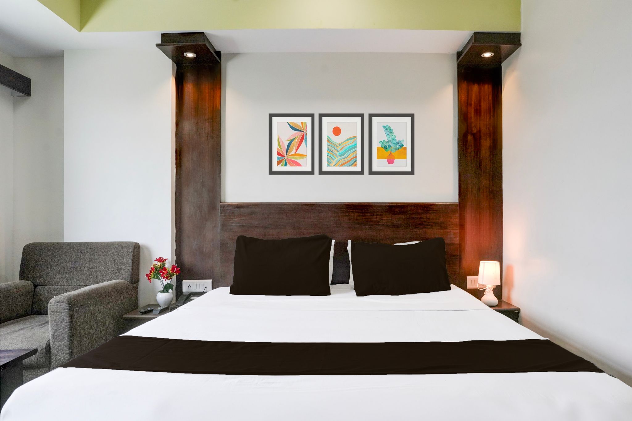 Super Townhouse Anand Classic 12