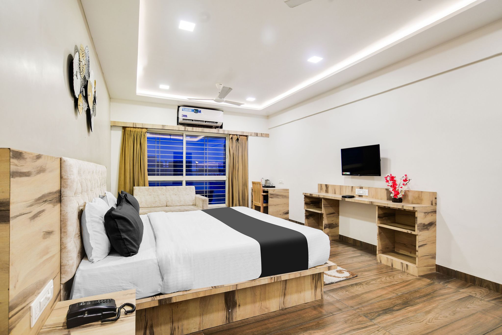 Townhouse Oak PTC Indore Junction Classic 3