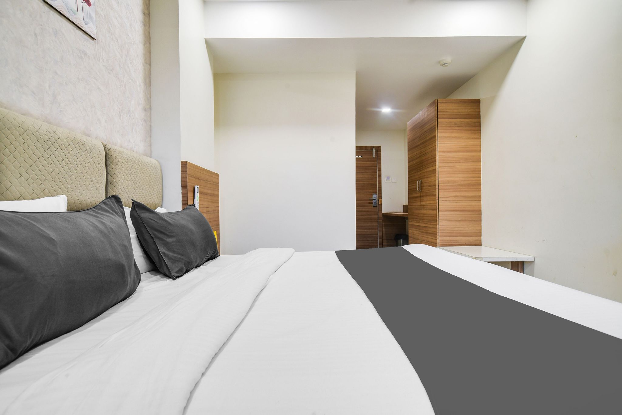 Townhouse Oak PTC Indore Junction Classic 2