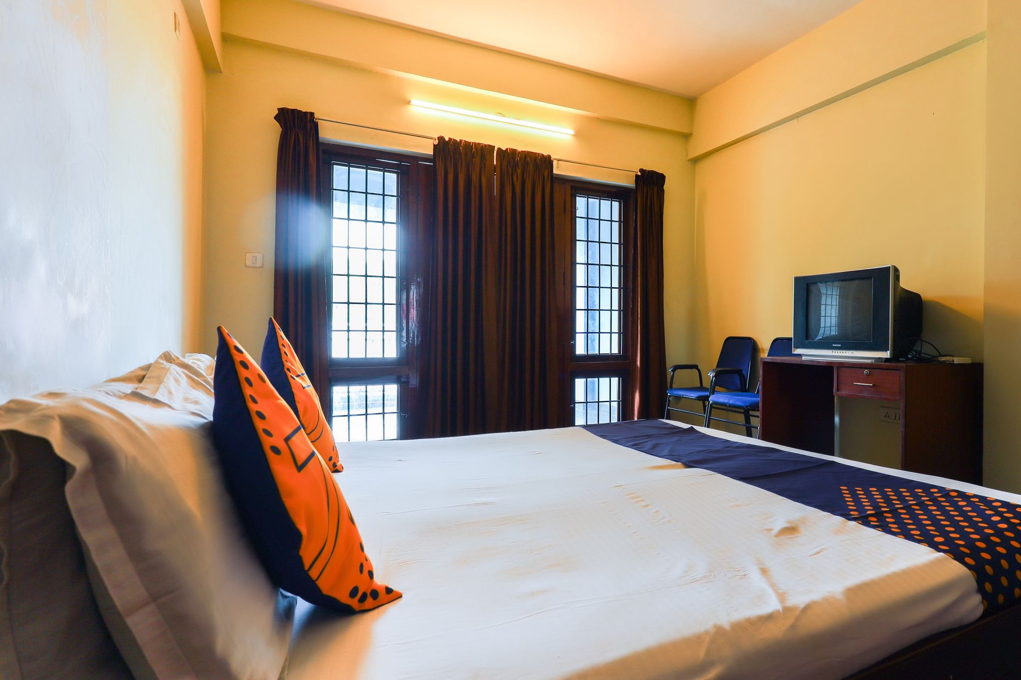 Hotel O East Fort Classic 4