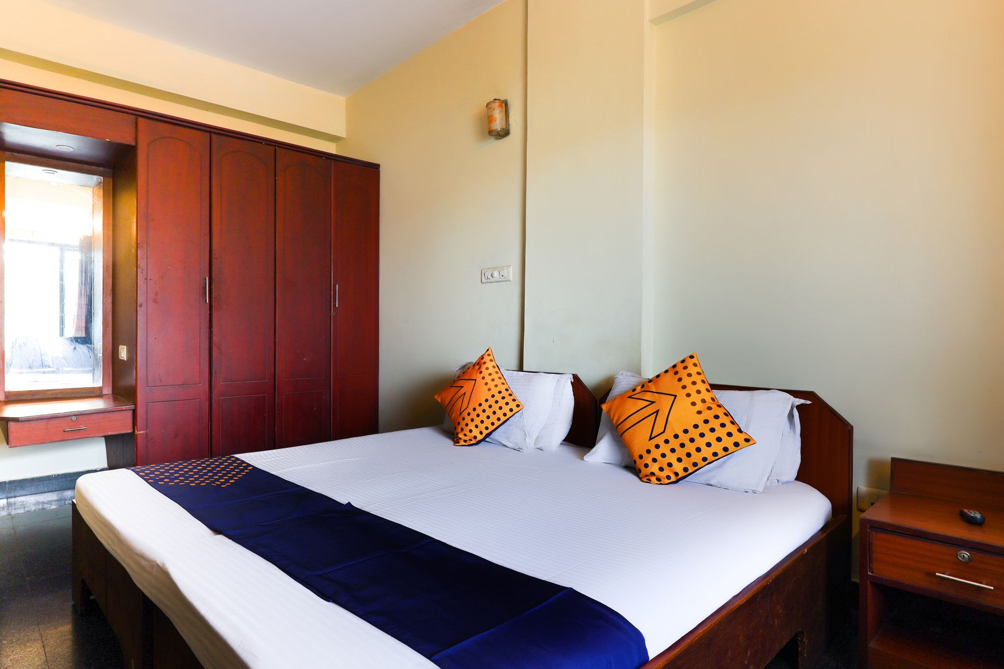 Hotel O East Fort Classic 8