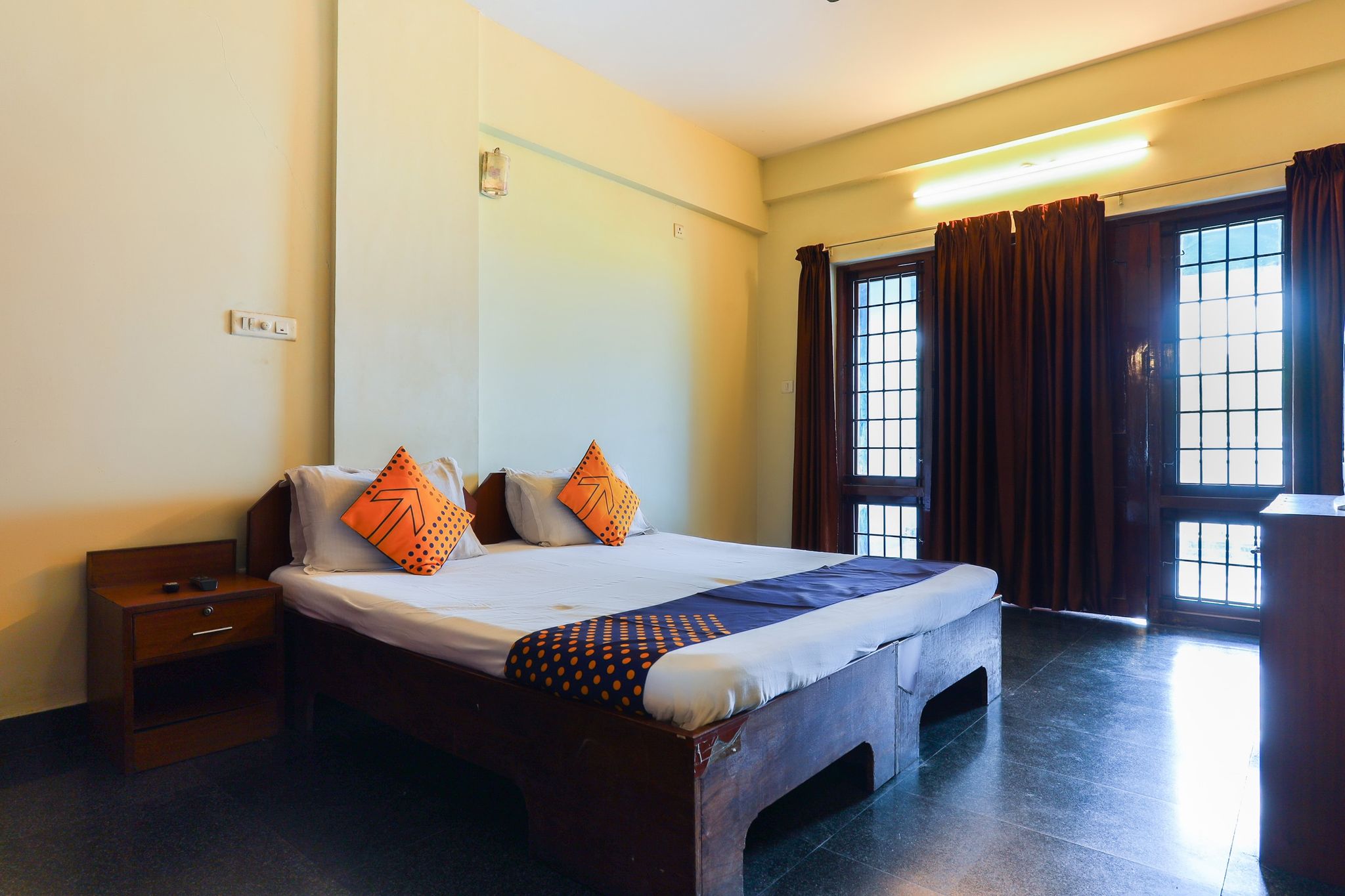 Hotel O East Fort Classic 14