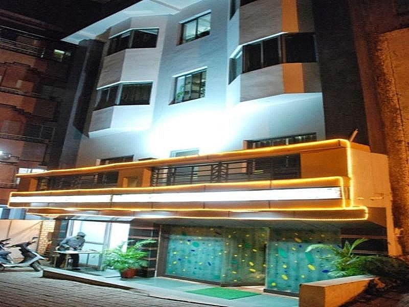 Crystal Residency Hotel