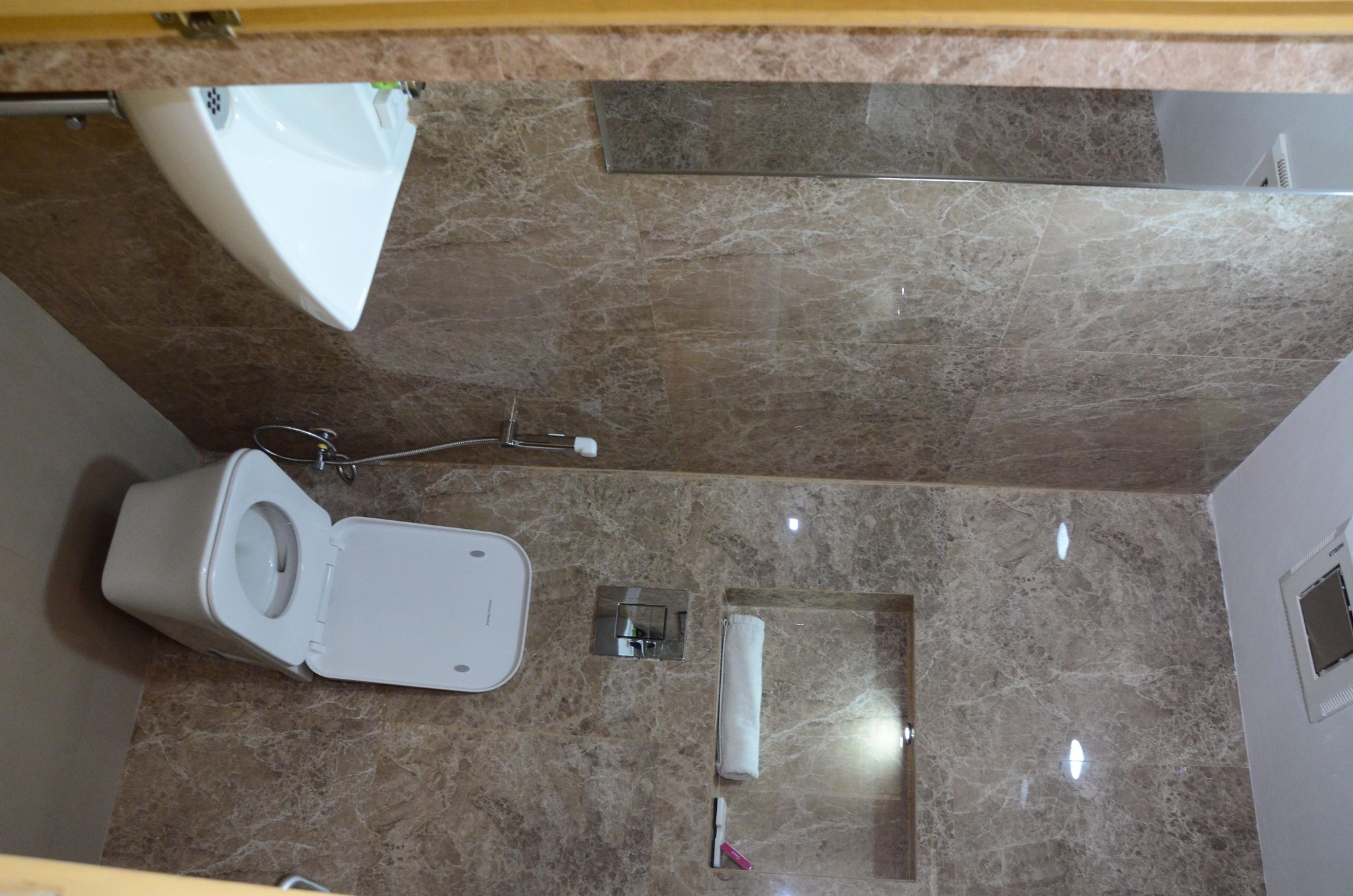 Crystal Residency Hotel Deluxe Room 8