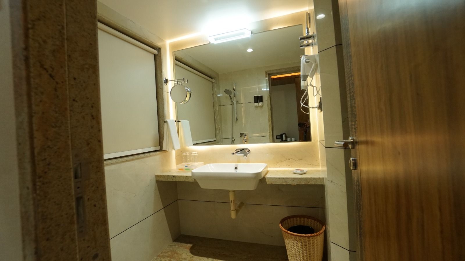 RS Exclusive Stay & Fine Dine, Akola Classic Twin Room 5