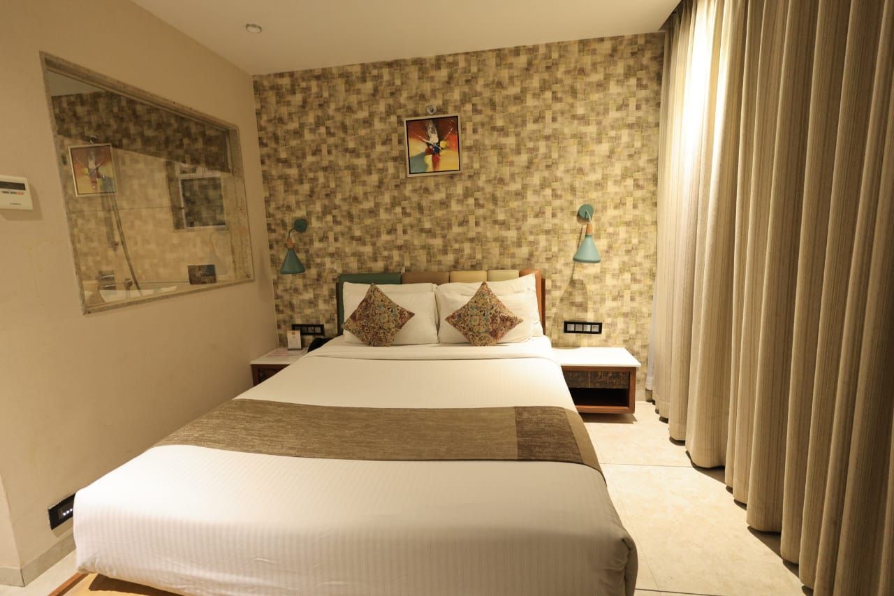 RS Exclusive Stay & Fine Dine, Akola PREMIUM SUIT ROOM 2