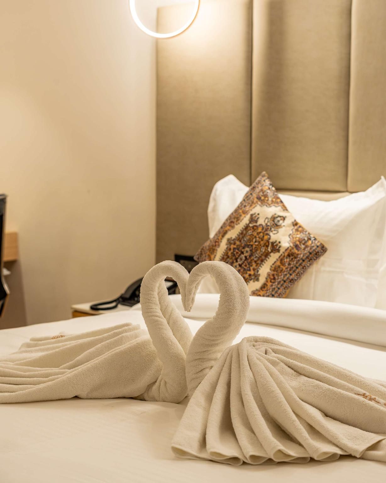 Suite-1 King Bed,Non Smoking,Flat Screen TV,Separate Living Room,In-Room Safe,Coffee And Tea Maker