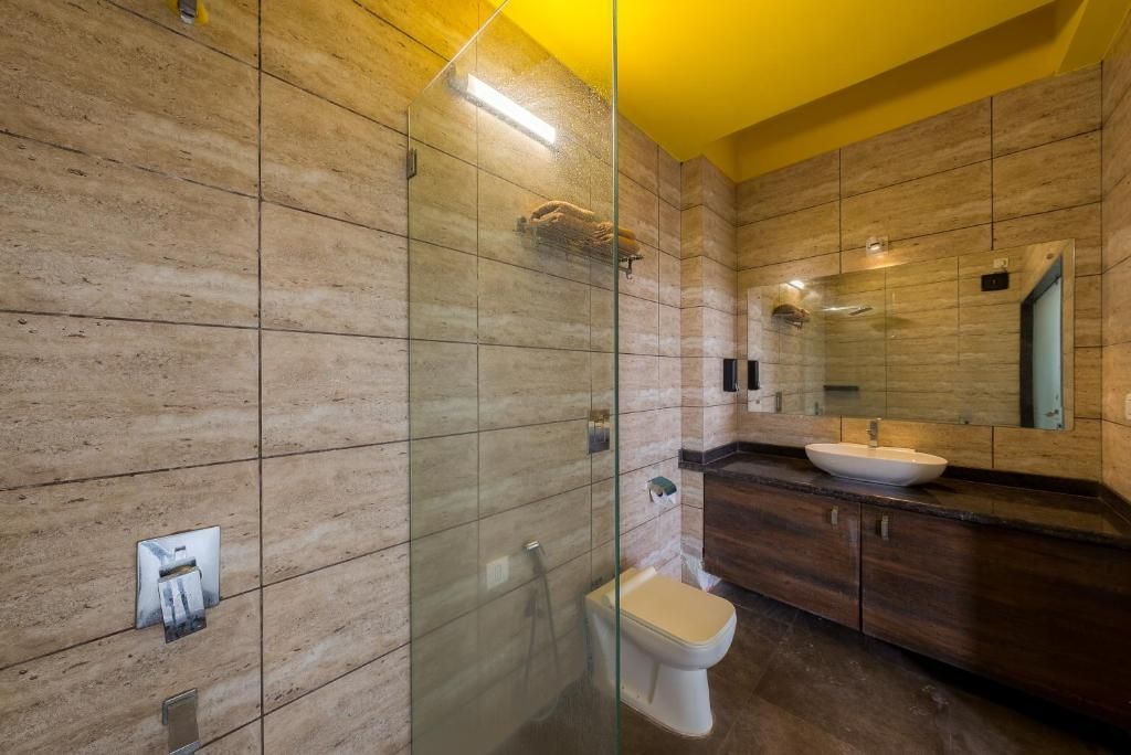 Bed in 6 Bed Mixed Dormitory with Balcony