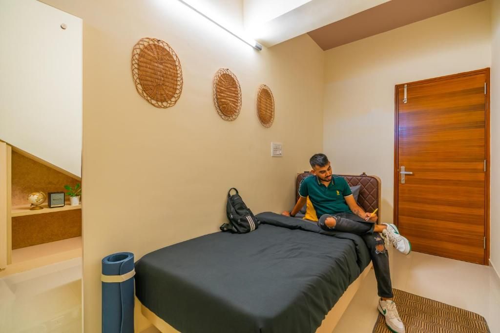 Standard Single Room with balcony