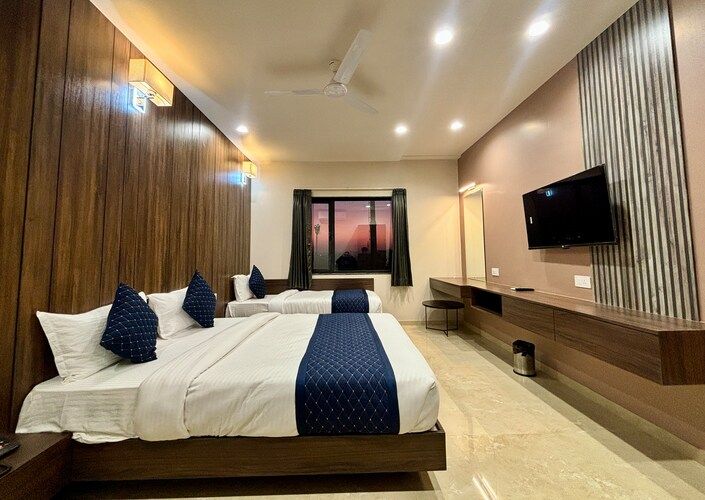 Superior Triple Bedroom