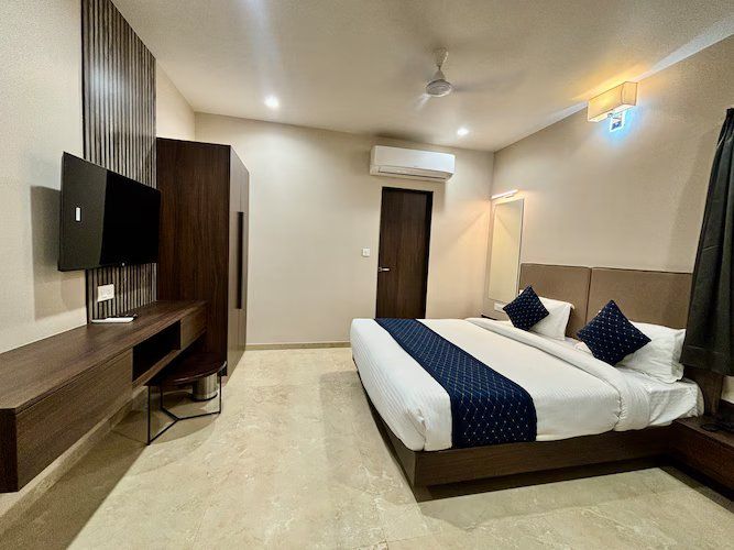 Superior Double Bedroom