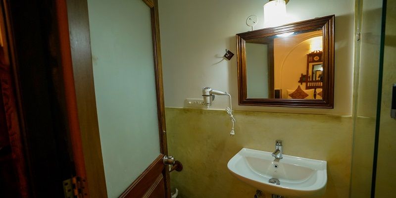 La plage Seaview Suites Classic Room 9