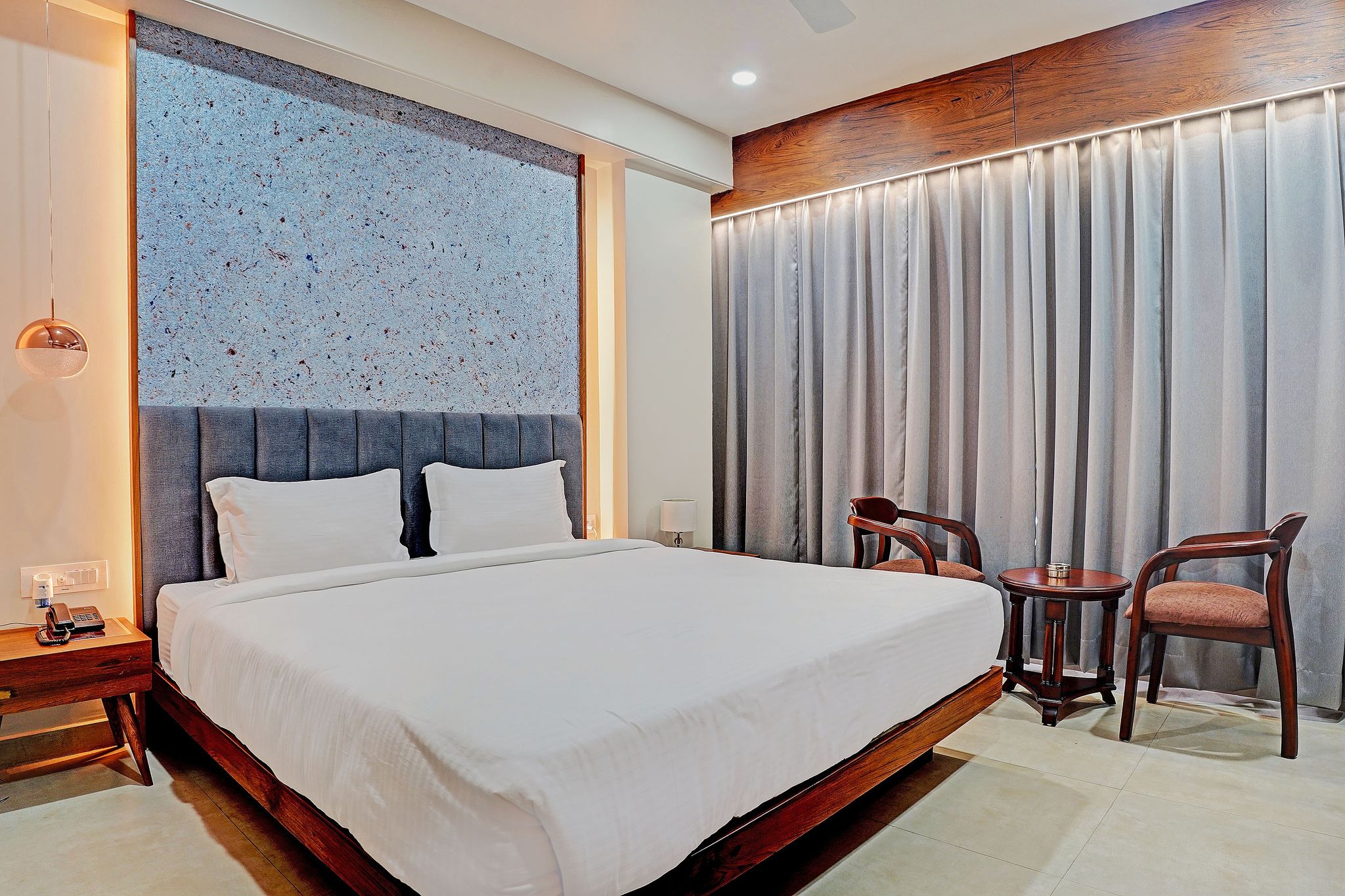 Palette by CheckIn Patel Nagar Bhopal Deluxe 3