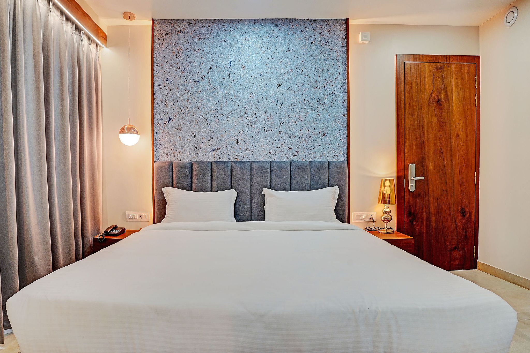 Palette by CheckIn Patel Nagar Bhopal Deluxe 12