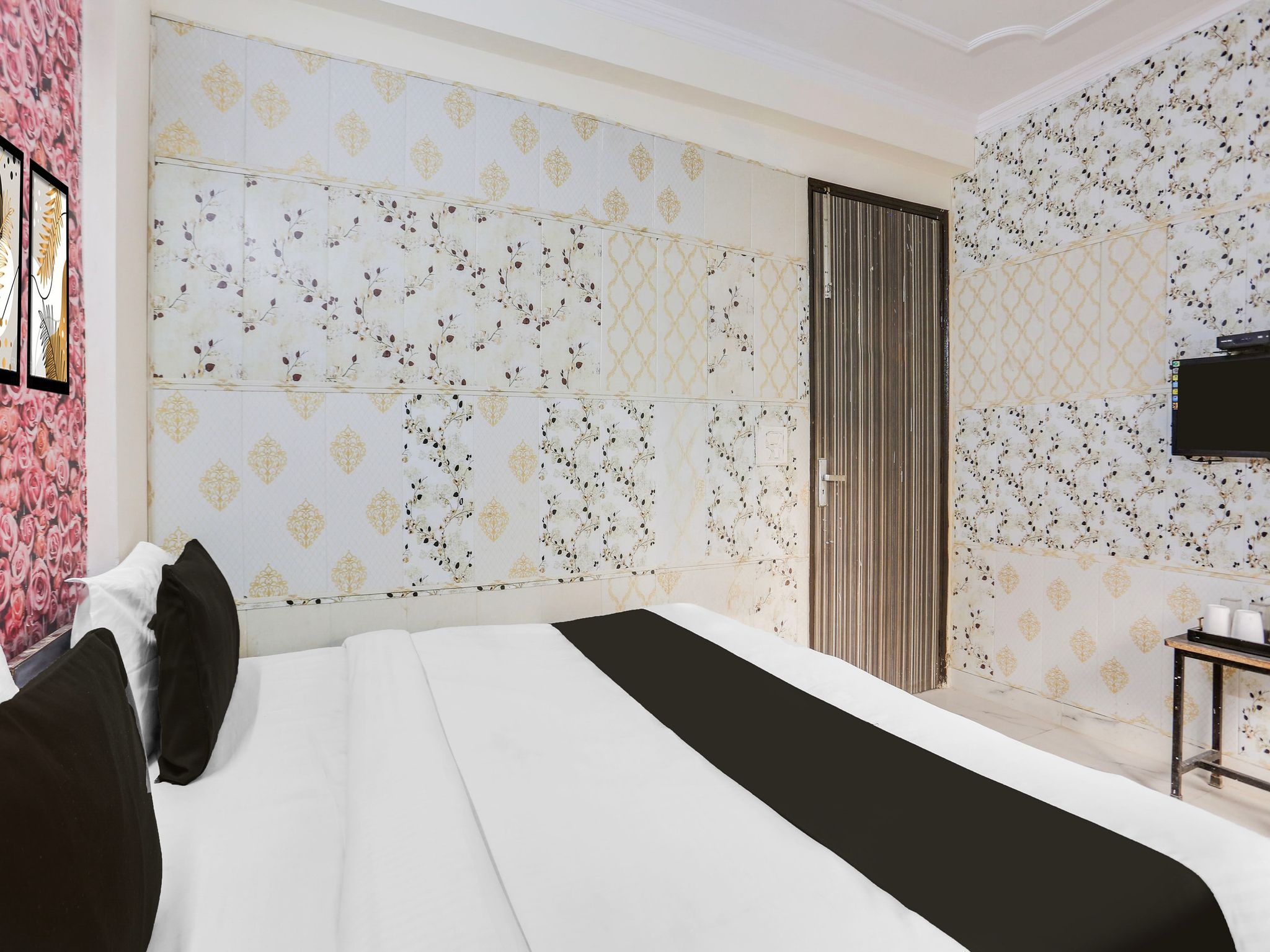 Hotel O Chhatarpur Formerly Royal Galaxy Classic 4