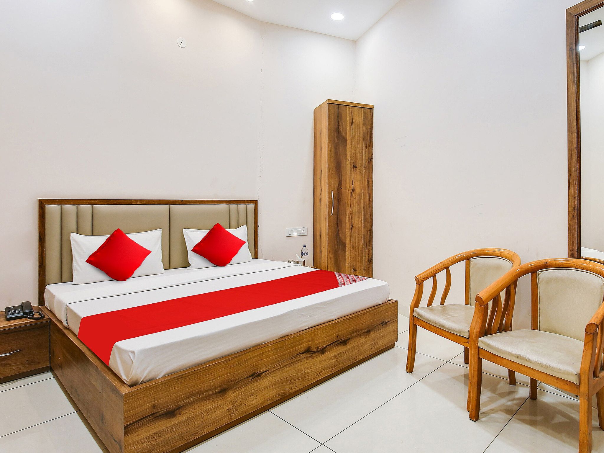 Super Collection O City Center Ludhiana Formerly MMC Inn Classic 11