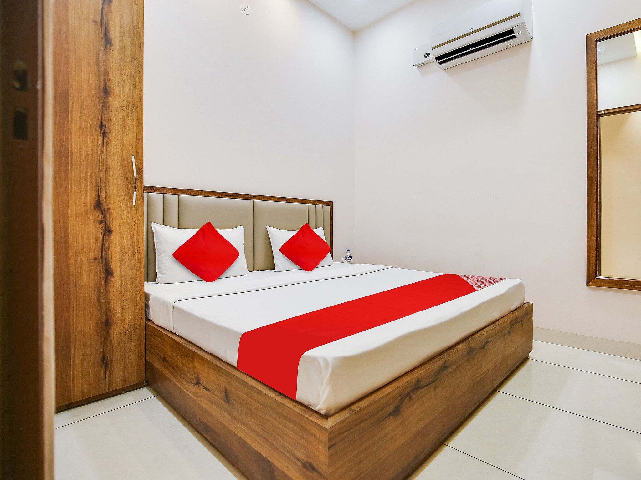 Super Collection O City Center Ludhiana Formerly MMC Inn Classic 6