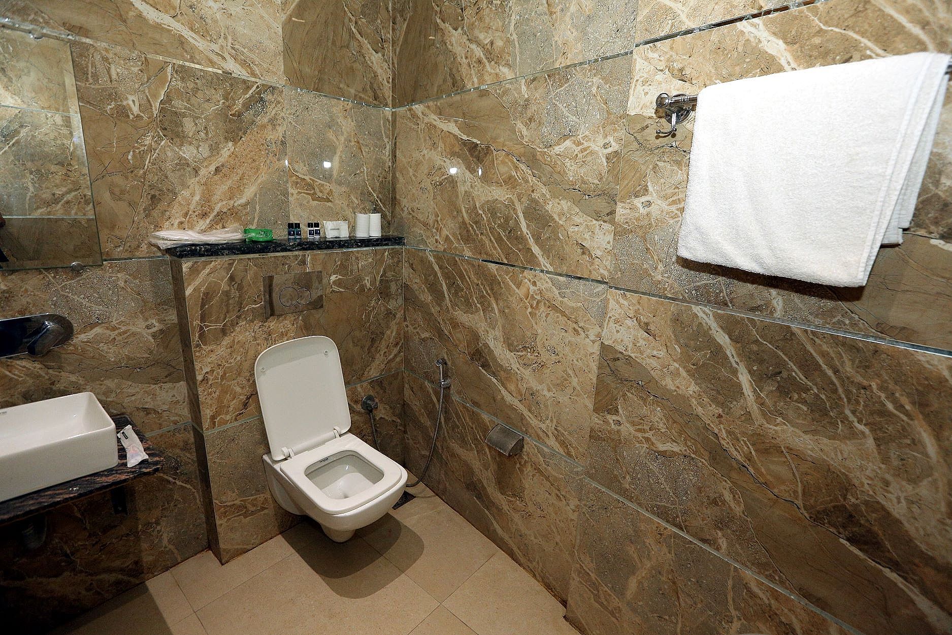 Hotel Tradition Deluxe Double Room 10